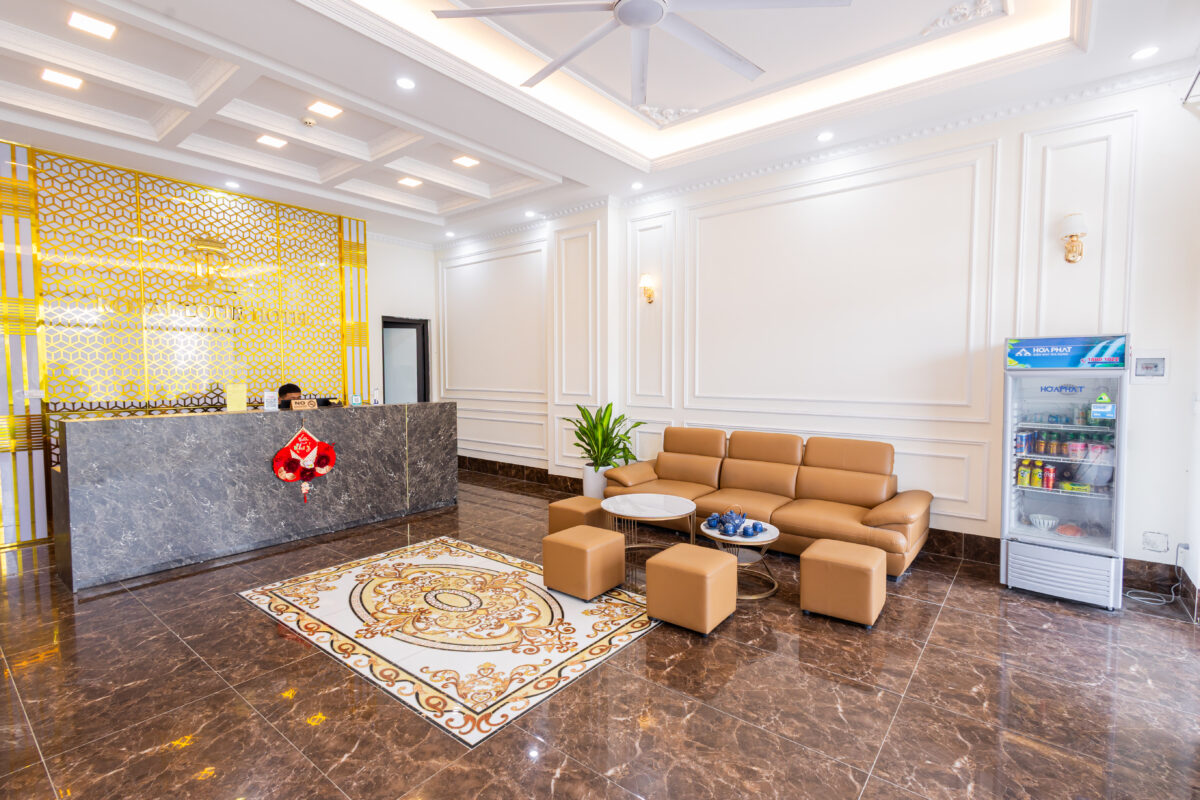 Ưu đãi nhân dịp khai trương khách sạn Royal Louis Hotel